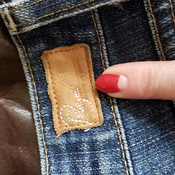 Paige 32 jeans capri-ish, really cute in person - Picture 7 of 8